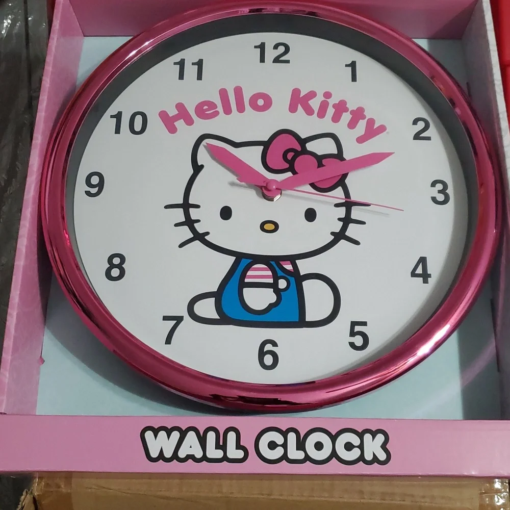 Hello‎ Kitty pink metallic magenta analog wall clock